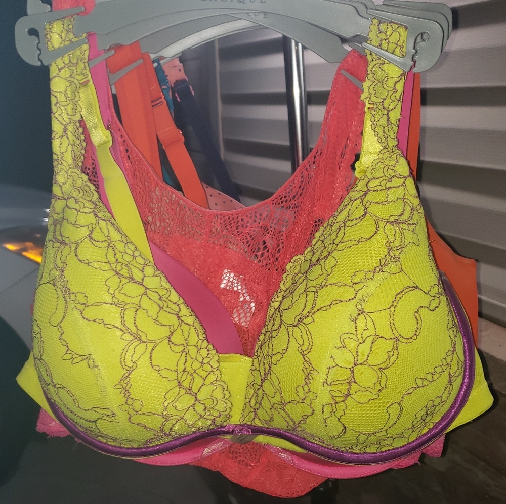 Cacique 44D Bra